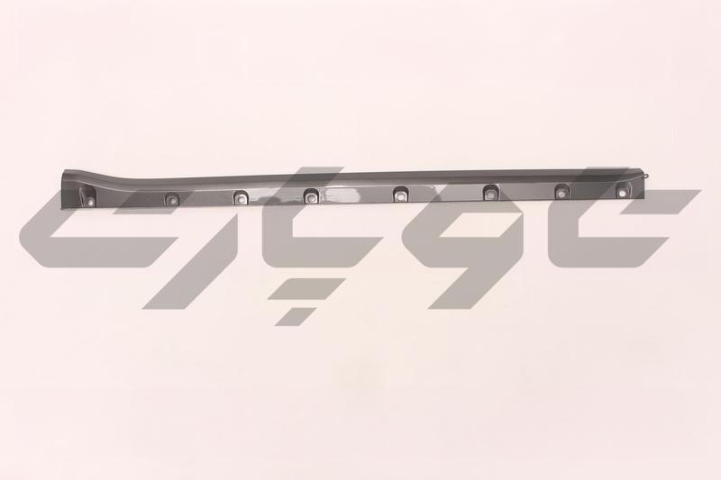 MOULDING, BODY ROCKER PANEL, RH