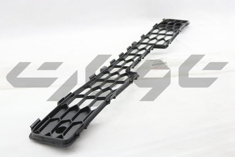 GRILLE, RADIATOR, LOWER NO.1