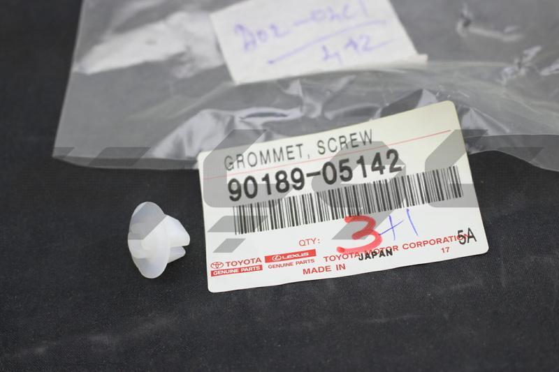 GROMMET, SCREW