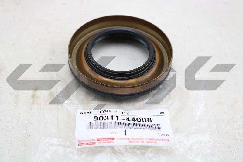 SEAL, OIL (FOR REAR DIFFERENTIAL CARRIER)